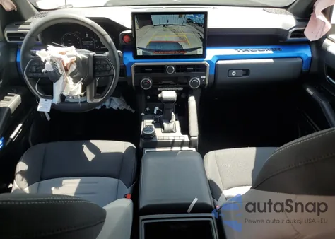 2025 Toyota Tacoma Double Cab z USA, uszkodzony, nr VIN 3TMLB5JN7SM107044